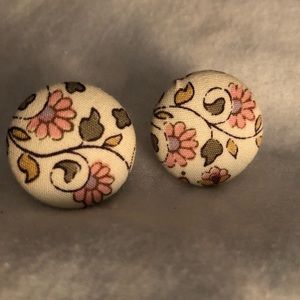 💐NWOT Etsy Large Stud Earrings